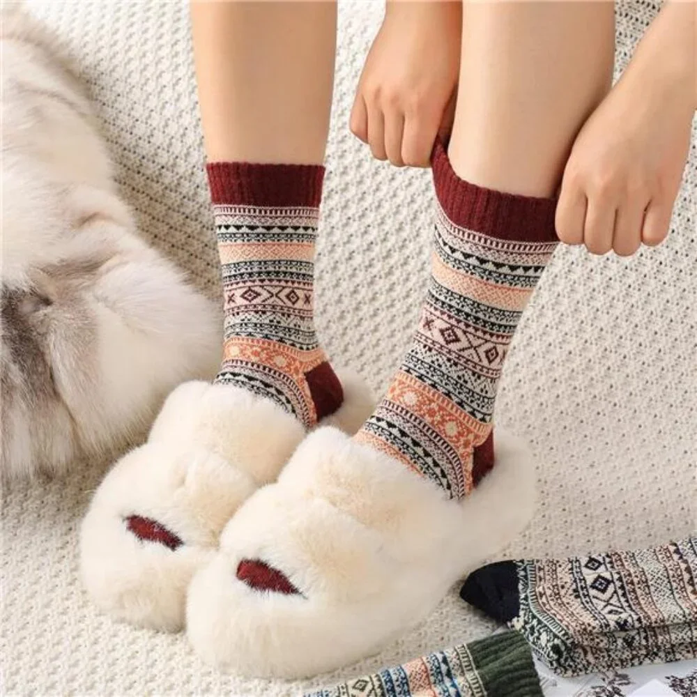 5 Pcs Unisex Wool Warm Thick Socks Vintage Winter Fall Season‎ for Men and Women